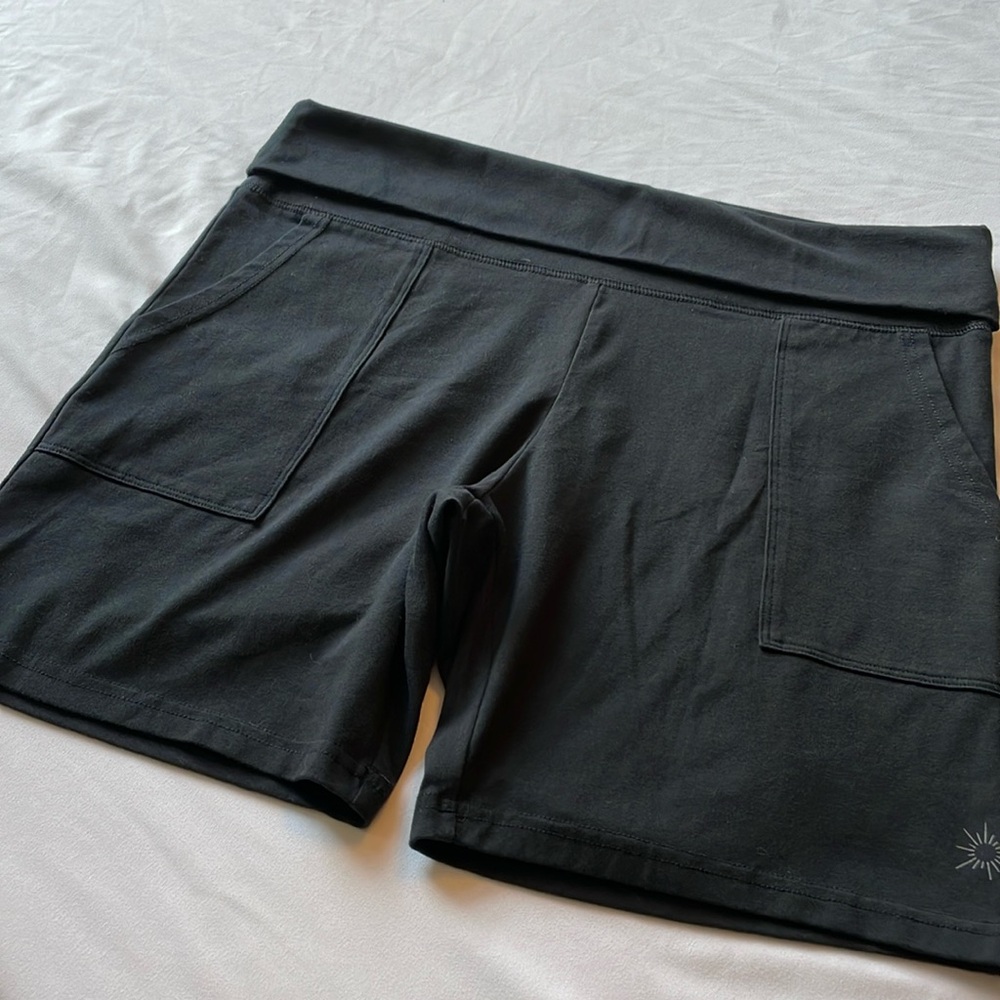 Women’s Aerie Fold Over Black Shorts NWT!